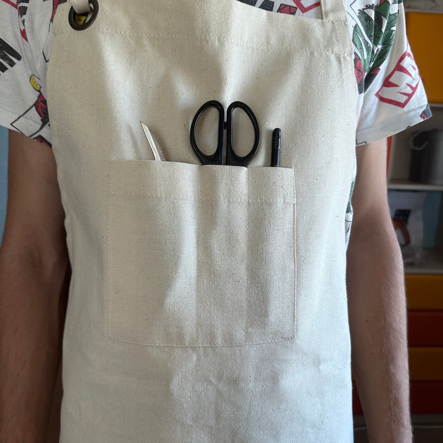 Apron for Wood Cutting , Apron for Carver , Woodworking , Gift for Carving , Handmade, Sewing , Embroidery , Jewelry Makers
